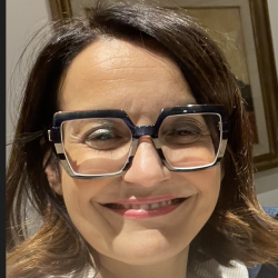 Paola G. insegnante di Geometria