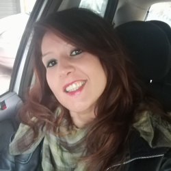 Raffaella I. insegnante di Aiuto compiti