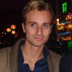 Antonio V. insegnante di Biologia