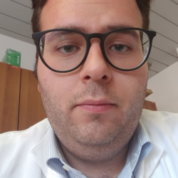 Simone G. insegnante di Anatomia 1
