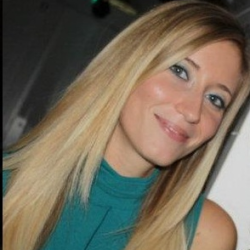 Laura G. insegnante di Aiuto tesi