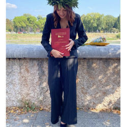 Francesca M. insegnante di Inglese b2
