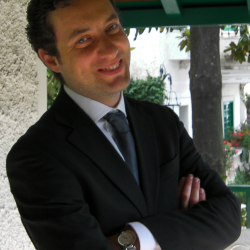 Vincenzo M. insegnante di Complementi di matematica