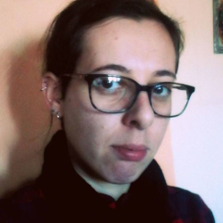 Angela N. insegnante di Aiuto tesi