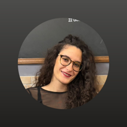 Cassandra P. insegnante di Aiuto compiti