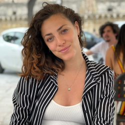 Nadia V. insegnante di Aiuto compiti
