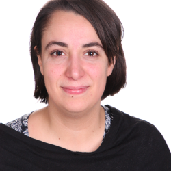 Dania O. insegnante di Aiuto compiti