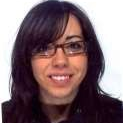 Anna L. insegnante di Aiuto tesi