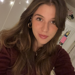 Emma M. insegnante di Aiuto compiti