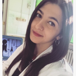 Antonietta S. insegnante di Biologia