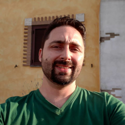 Lorenzo P. insegnante di Aiuto compiti