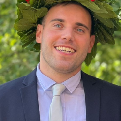 Salvatore D. insegnante di Aiuto compiti