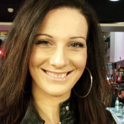 Marcella Z. insegnante di Geografia