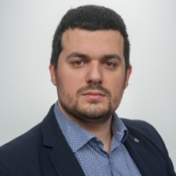 Luca R. insegnante di Aiuto tesi