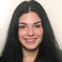 Jona K. insegnante di Aiuto compiti