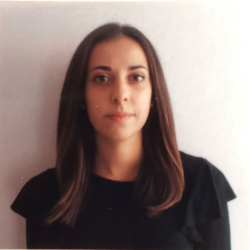 Rebecca G. insegnante di Filosofia