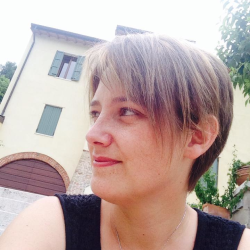 Laura T. insegnante di Agronomia