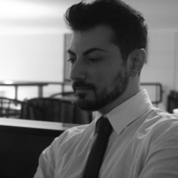 Salvatore V. insegnante di Aiuto compiti