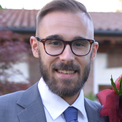 Andrea S. insegnante di Diritto