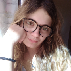 Rosaria I. insegnante di Aiuto compiti