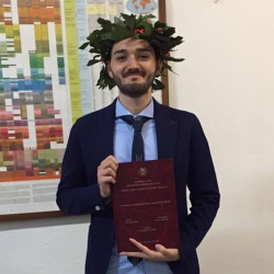 F P. insegnante di Aiuto compiti