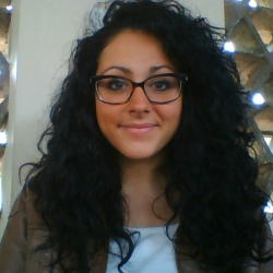 Eleonora V. insegnante di Aiuto tesi