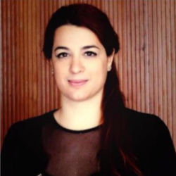 Emanuela F. insegnante di Psicologia