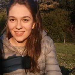 Giulia C. insegnante di Chimica