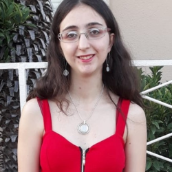 Maya P. insegnante di Aiuto compiti