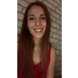 Cristina P. insegnante di Greco