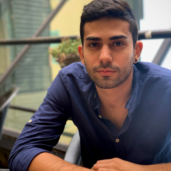 Davide T. insegnante di Algebra