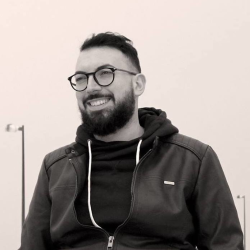 Pierpaolo P. insegnante di Aiuto compiti