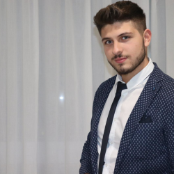 Maurizio S. insegnante di Aiuto compiti