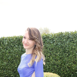 Nadia D. insegnante di Aiuto compiti