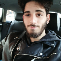 Davide D. insegnante di Aiuto compiti