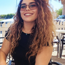 Rosangela D. insegnante di Aiuto compiti
