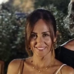 Maria Giovanna C. insegnante di Diritto