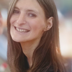 Lisa C. insegnante di Aiuto compiti