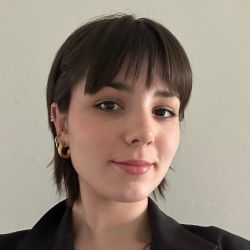 Giorgia F. insegnante di Aiuto tesi
