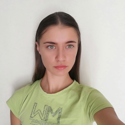 Adelina S. insegnante di Aiuto compiti