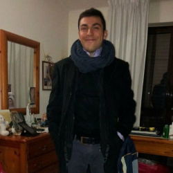 Angelo L. insegnante di Aiuto compiti