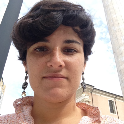 Ludovica D. insegnante di Algebra