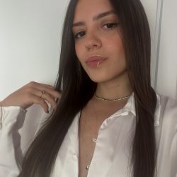 Ilaria B. insegnante di Greco