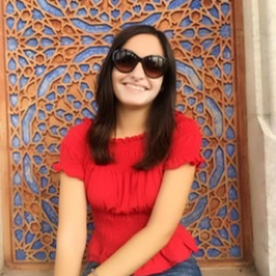 Erika S. insegnante di Aiuto compiti