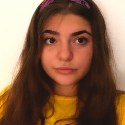 Elena S. insegnante di Aiuto compiti