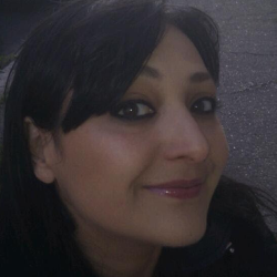 Angela C. insegnante di Aiuto tesi