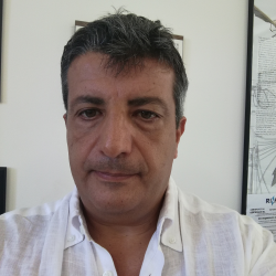 Massimo S. insegnante di Algebra