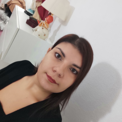 Erika S. insegnante di Aiuto compiti