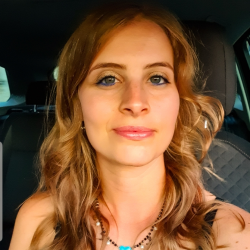 Lucia G. insegnante di Aiuto compiti