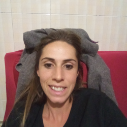 Giulia G. insegnante di Aiuto tesi